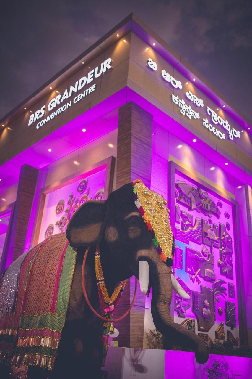 Chandelier installation and rigging